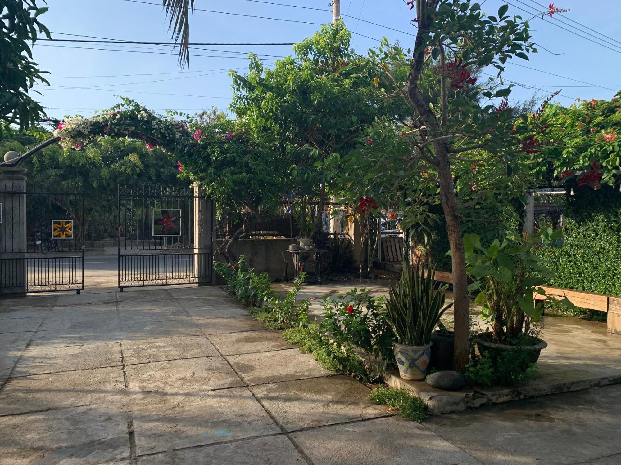 Yellow Farm Homestay Dong Tac Buitenkant foto