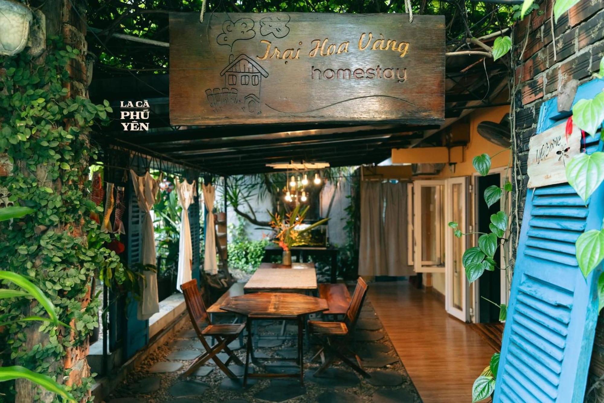 Yellow Farm Homestay Dong Tac Buitenkant foto